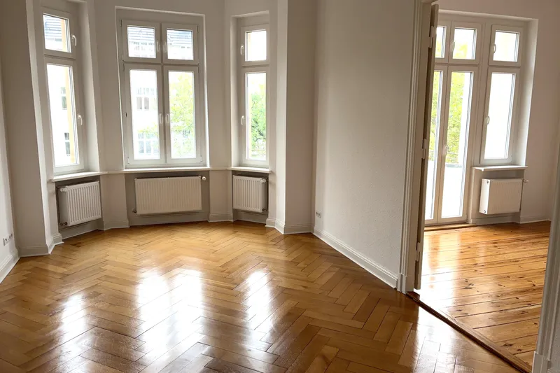 Hübsche, vollständig renovierte 3-Zi. Altbau Wohnung — photo 1